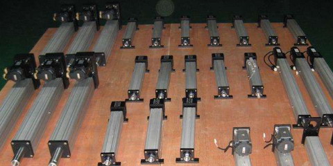 電動(dòng)缸.jpg 電動(dòng)缸.jpg